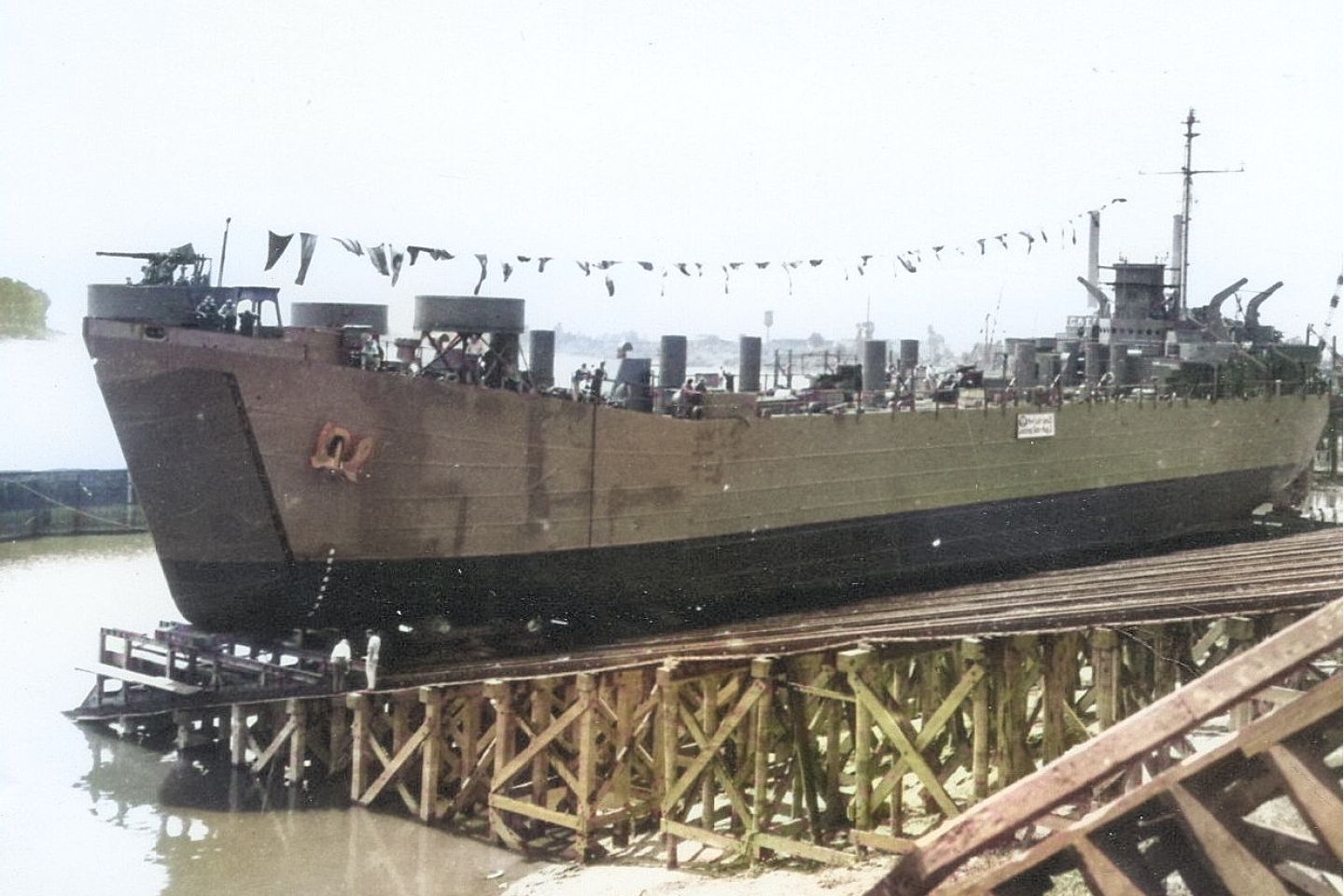 Launch of LST-531 at Missouri Valley Bridge and Iron Co, Evansville, IN.